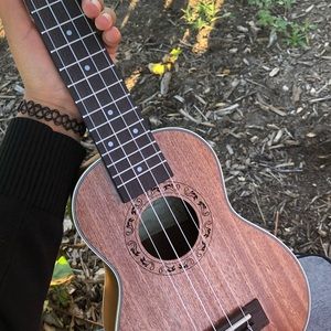 Meet your Posher, Kenia